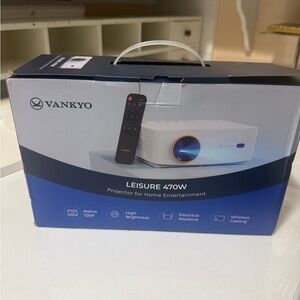 Leisure 470W White Projector for Home Entertainment